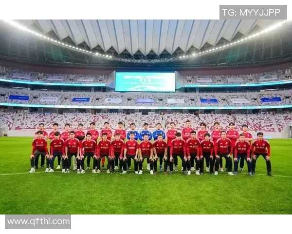 足球明星巧妙调动队友位置助力球队夺冠之路